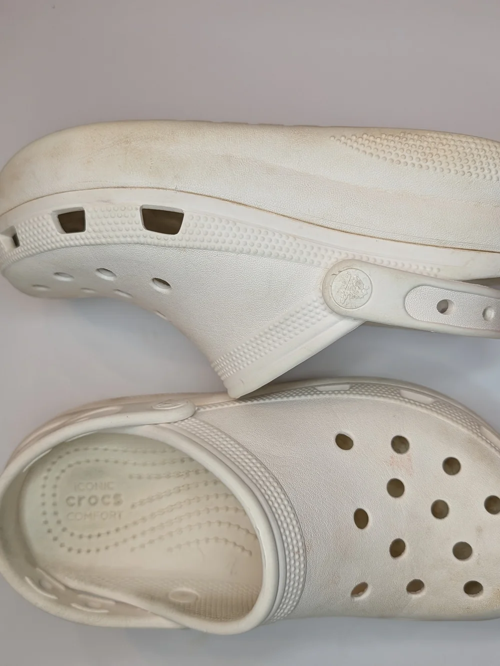 Girls Crocs 3